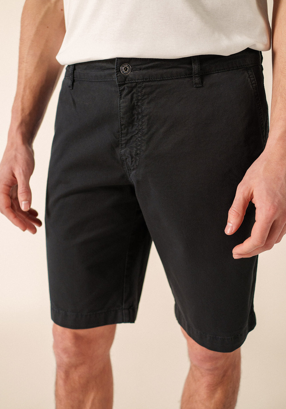 Short Doug (NAVY)