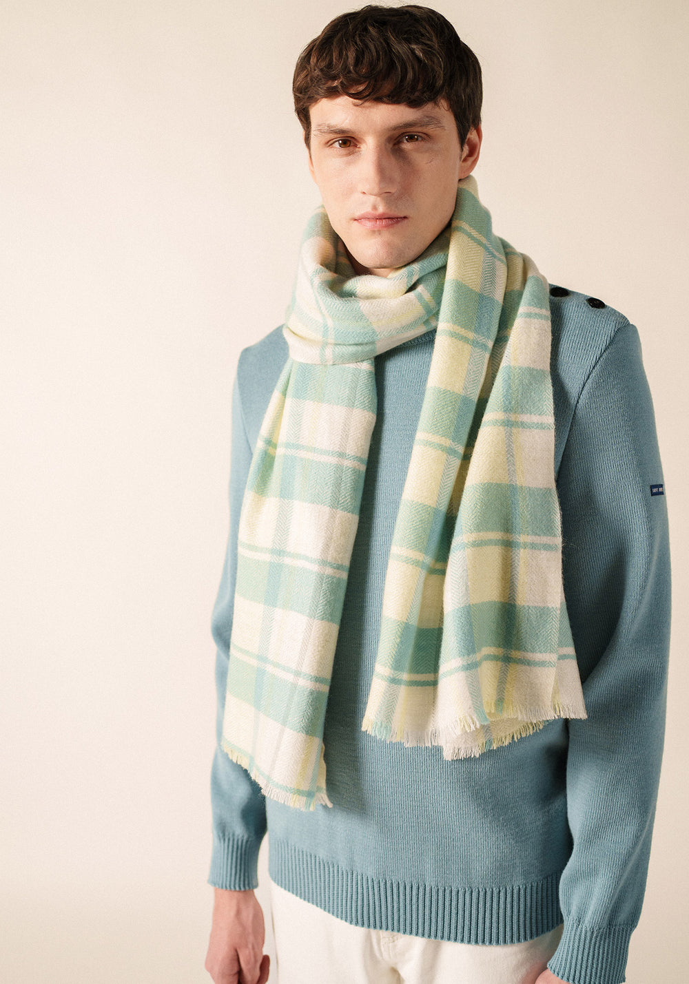 Foulard à carreaux (DOUX RELIEF)